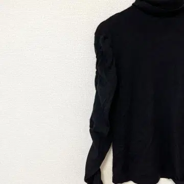 FOXEY 터틀넥 캐시미어 혼방 니트 블랙