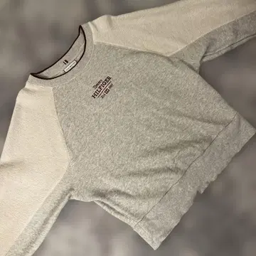 Tommy Hilfiger 래글런 슬리브 맨투맨