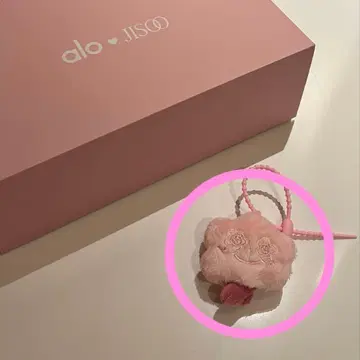 BLACKPINK 지수 alo 콜라보 슈몽 키링 한정판 모델