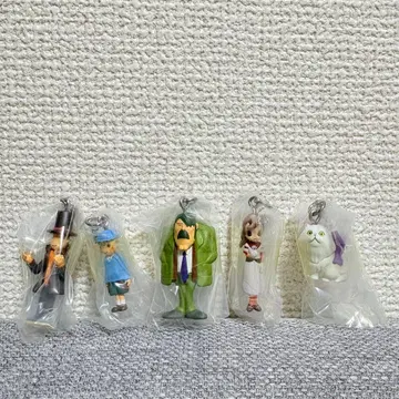 레이튼 교수와 이상한 마을 메지루시 액세서리 가챠가챠 피규어