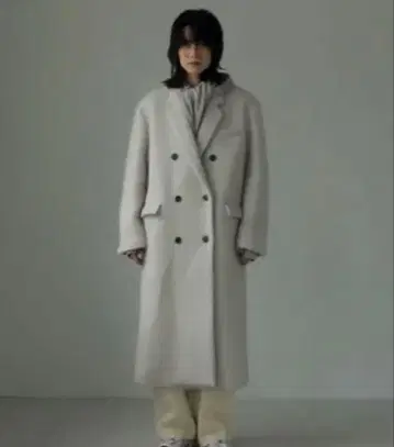 에트레토쿄 울 샤기 체스터 코트