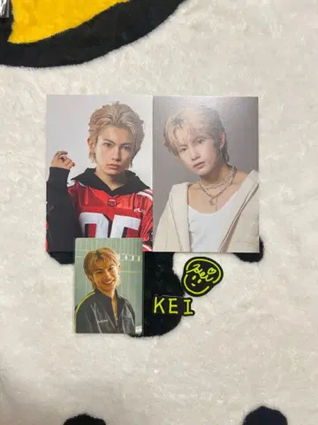 KEI 엽서, 트레이딩 카드, 스티커