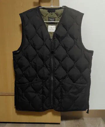 TAION 밀리터리 W 지퍼 V 넥 다운 베스트