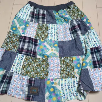 칩트립의 칩워크 플레어 스커트