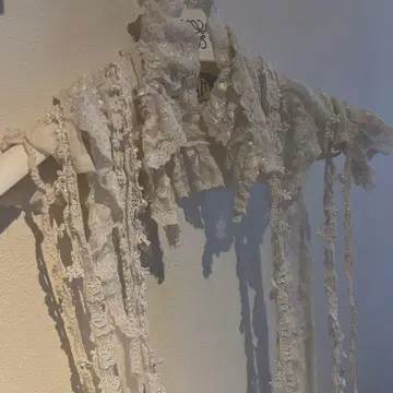 h.NAOTO GRAMM 스톨 화이트 레이스 프릴 머플러