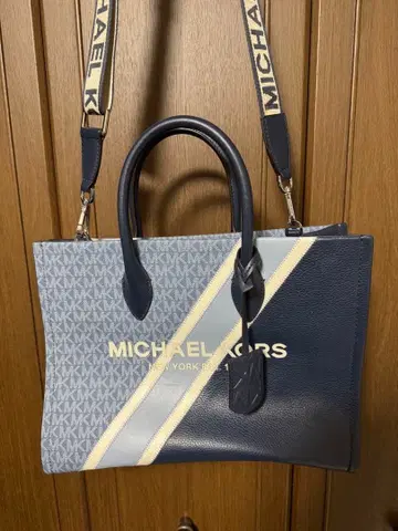 MICHAEL KORS 네이비 그레이 토트백