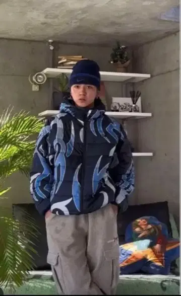 HUF 리버서블 다운 자켓