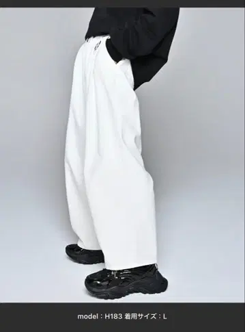 ADRER 빈티지 메이크 와이드 테이퍼드 데님