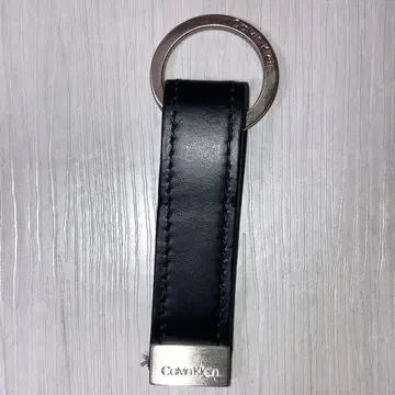 캘빈클라인 키링