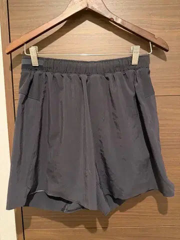 룰루레몬 블랙 숏팬츠