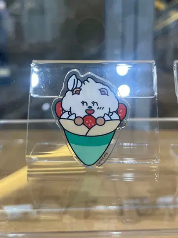 TXT popup together 지역 아크릴 랜덤 배지 도쿄 밤구