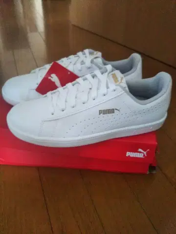 미사용 새상품 PUMA 푸마 스니커즈 24.5cm
