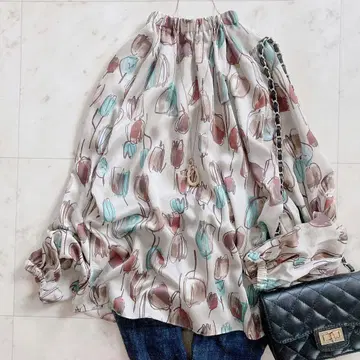 컨디션 최상 투모로우랜드 투립 플라워 프린트 개더넥 블라우스