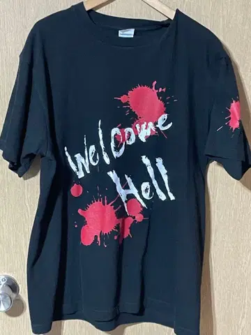 Welcome Hell T셔츠 블랙