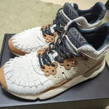 플라워마운틴 MUSTARD WALNUT beige FM02004