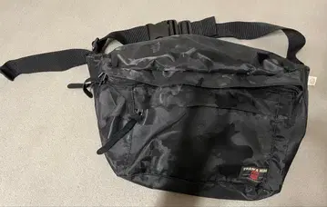 우라와 레즈 바디백 호테이손