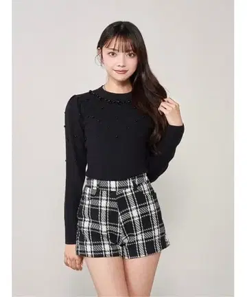 Darich 랜덤 펄 니트탑 블랙