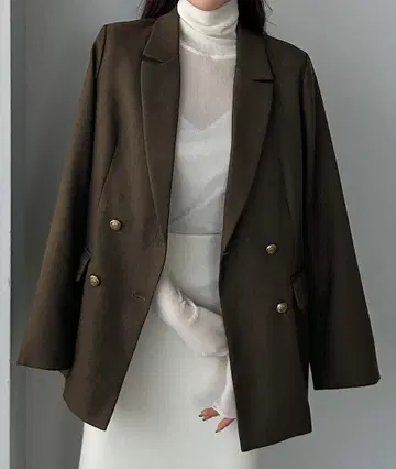 골드 버튼 테일러드 자켓 주말 한정 가격!!