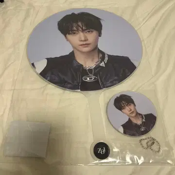 매튜 제베원 부채