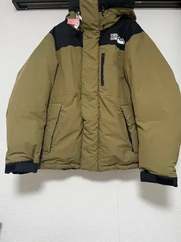 FIRST DOWN 후드 부착 다운 자켓 올리브 S 클리닝 완료
