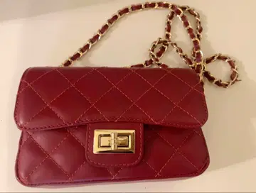 오우렌 퀼팅 체인 백