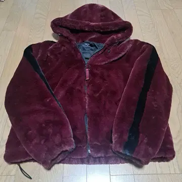 새상품급 Bershka 와인 레드 에코 퍼 집업 후드티 후드 M