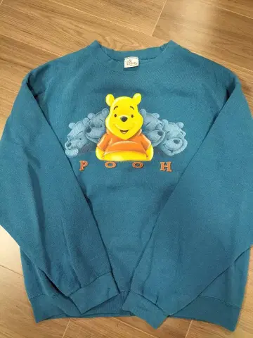 Disney Store 푸우 맨투맨