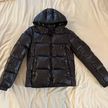 [ TATRAS ] 타트라스 블랙 후드 부착 다운 자켓