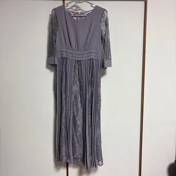 라벤더 3/4 소매 레이스 드레스