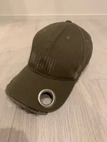 GRANCY 아이렛 디자인 데미지 캡 카키