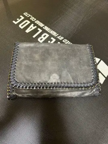 그레이 레더풍 숄더백 뜨개질 디자인