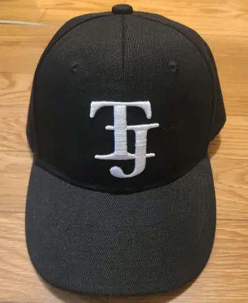 TravisJapan 캡 VIIsual 2025 투어 트라자