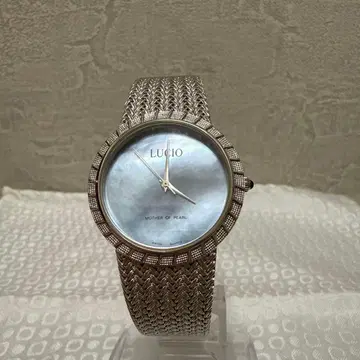 LUCIO 진주모 실버 메쉬 밴딩 시계