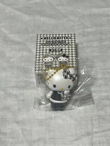 헬로키티 흑백 걸리시 쌍둥이 코디 시크릿 마스코트 참