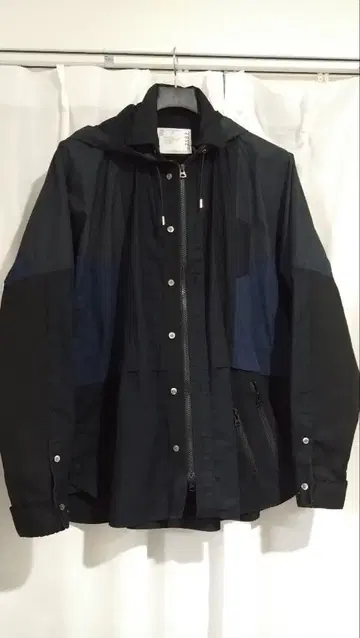 sacai 사카이 나일론 셔츠 사이즈 2 21-02582 블랙 계열