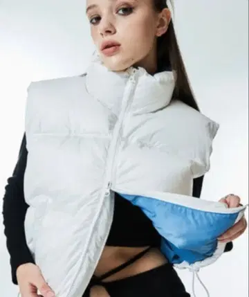 [ LUVISTRUE ] AM STAR LOGO 패딩 베스트