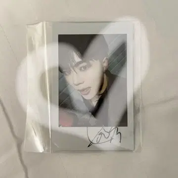 zb1 건욱 사인 폴라로이드