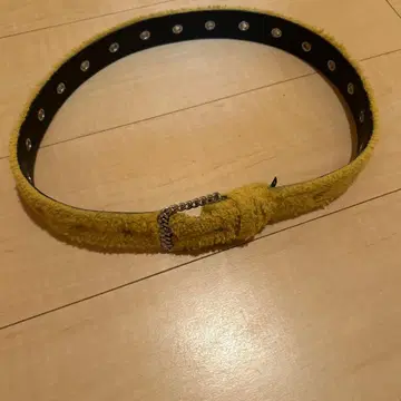 afb 퍼 벨트 옐로우 컬러