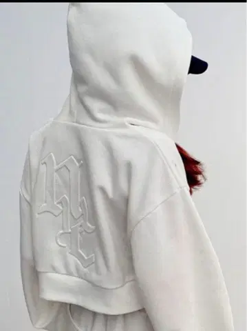 엠보싱 로고 맨투맨 셋업