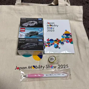 GT-R 모빌리티 쇼 2025 한정판 토미카 + 토트백 & 핀 배지