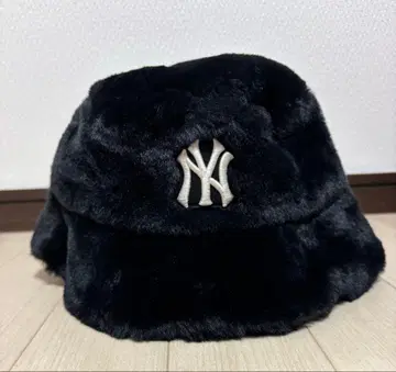 BTS SUGA 윤기 착용 MLB 뉴욕 양키스 버킷햇 블랙