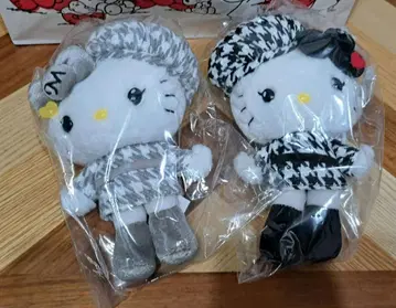 헬로키티 마스코트 홀더 흑백 걸리시 쌍둥이 코디 하운드투스 인형