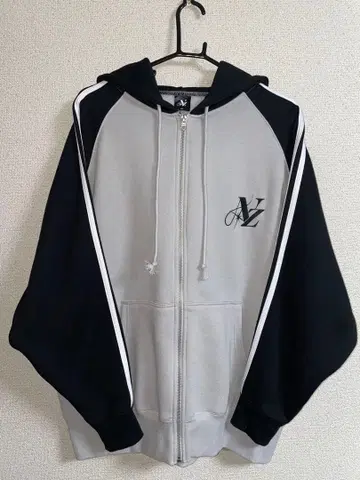 NiziU AWAKE 후디 XL 사이즈