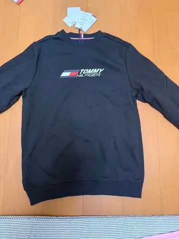 TOMMY HILFIGER 블랙 맨투맨 트레이닝복 S