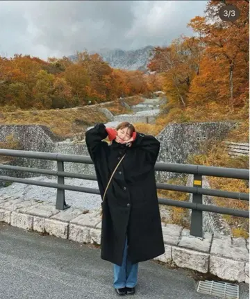 PINUE 스탠드 카라 롱 코트