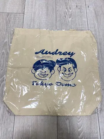 오드리 올나이트닛폰 토트백