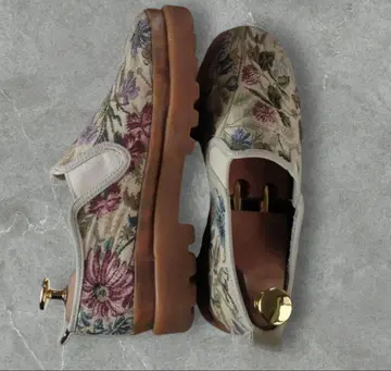 Y's for living 꽃무늬 자수 슬립온