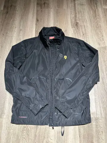 페라리 블랙 나일론 자켓 사이즈 M