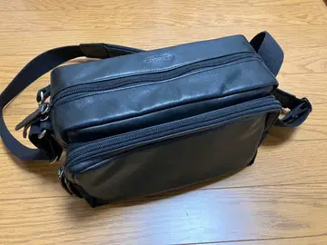 아티잔 앤 아티스트 (가죽 카메라백)