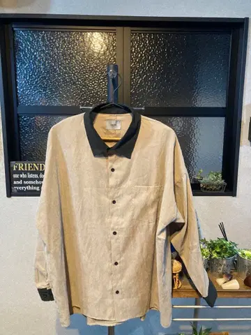 CREARE 베이지와 블랙 긴팔 셔츠 오버 사이즈 L 사이즈 XL 상당